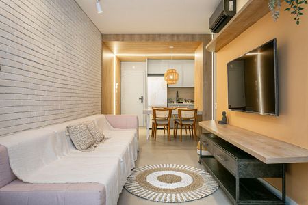 Sala de apartamento para alugar com 2 quartos, 70m² em Córrego Grande, Florianópolis