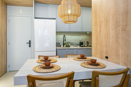 Sala de apartamento para alugar com 2 quartos, 70m² em Córrego Grande, Florianópolis