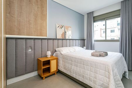 Quarto de apartamento para alugar com 2 quartos, 70m² em Córrego Grande, Florianópolis
