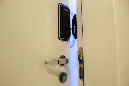 Studio para alugar com 30m², 1 quarto e sem vaga Studio para alugar com 30m², 1 quarto e sem vagaFechadura - detalhe
