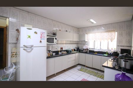 Casa à venda com 7 quartos, 370m² em Chácara Mafalda, São Paulo