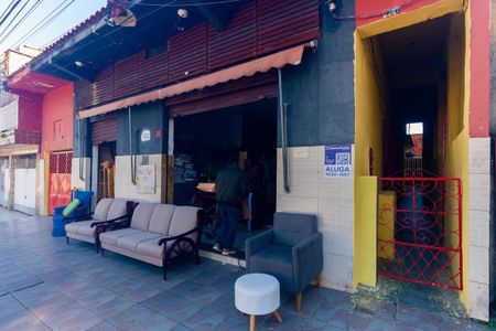 Casa para alugar com 49m², 2 quartos e sem vaga Casa para alugar com 49m², 2 quartos e sem vagaFachada
