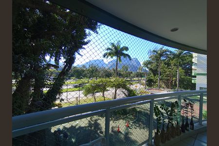 Apartamento para alugar com 85m², 1 quarto e 1 vaga Apartamento para alugar com 85m², 1 quarto e 1 vagaVaranda