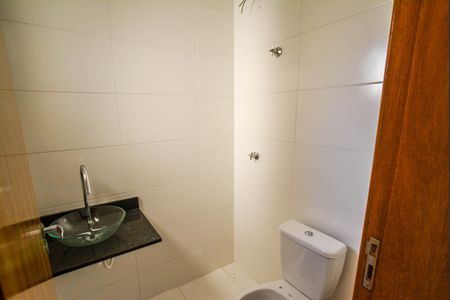 Apartamento à venda com 51m², 2 quartos e 1 vaga Apartamento à venda com 51m², 2 quartos e 1 vagaBanheiro da Suíte