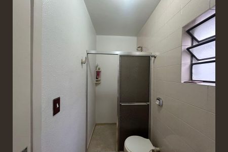 Apartamento para alugar com 69m², 2 quartos e sem vaga Apartamento para alugar com 69m², 2 quartos e sem vagaBanheiro