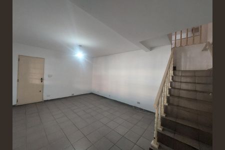 Casa à venda com 170m², 2 quartos e 3 vagasSala