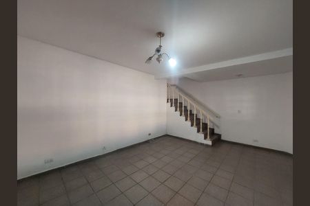 Casa à venda com 170m², 2 quartos e 3 vagasSala