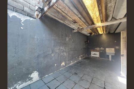 Casa à venda com 170m², 2 quartos e 3 vagasÁrea de Serviço-Quintal