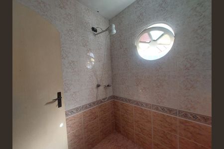 Casa à venda com 170m², 2 quartos e 3 vagasBanheiro Social