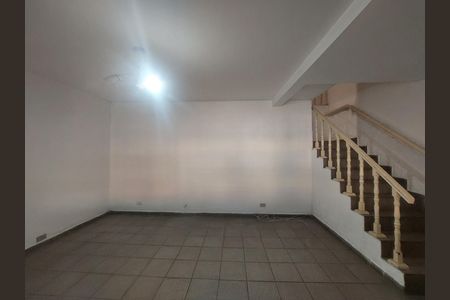 Casa à venda com 170m², 2 quartos e 3 vagasSala