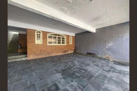 Garagem de casa à venda com 2 quartos, 170m² em Jardim Colonial, São Paulo