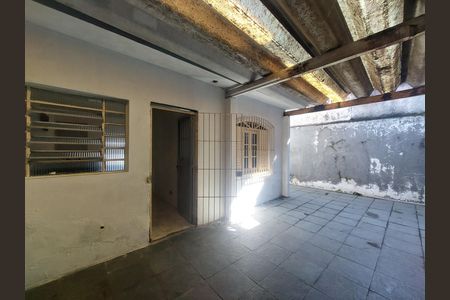 Casa à venda com 170m², 2 quartos e 3 vagasÁrea de Serviço-Quintal