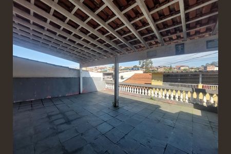 Casa à venda com 170m², 2 quartos e 3 vagasVaranda