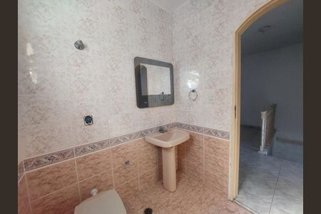 Banheiro Social de casa à venda com 2 quartos, 170m² em Jardim Colonial, São Paulo