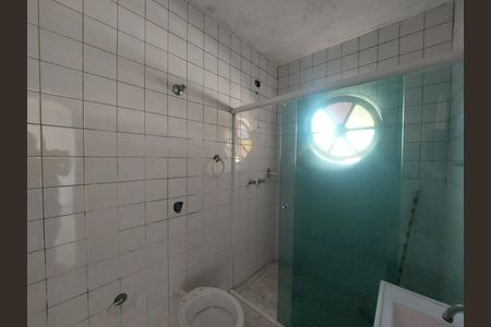 Casa à venda com 170m², 2 quartos e 3 vagasBanheiro Suíte 1