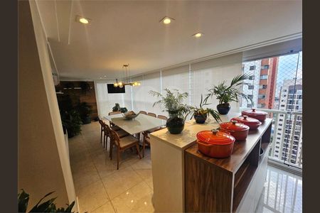 Apartamento à venda com 3 quartos, 139m² em Vila Regente Feijó, São Paulo
