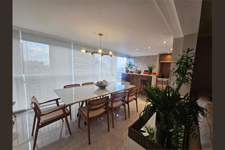 Apartamento à venda com 3 quartos, 139m² em Vila Regente Feijó, São Paulo