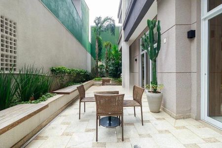 Apartamento à venda com 68m², 2 quartos e 1 vaga