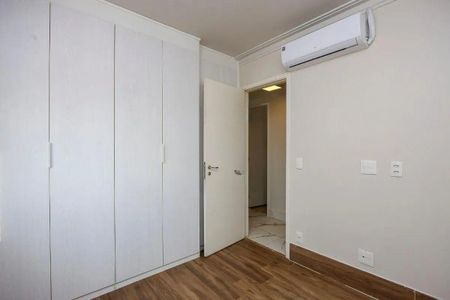 Apartamento à venda com 68m², 2 quartos e 1 vaga