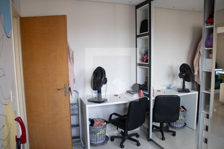 Apartamento à venda com 55m², 2 quartos e 1 vagaQuarto 02