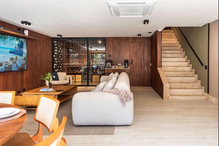 Casa à venda com 3 quartos, 329m² em Jardim Guedala, São Paulo