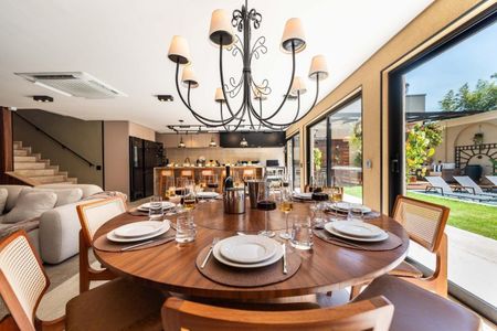 Casa à venda com 3 quartos, 329m² em Jardim Guedala, São Paulo