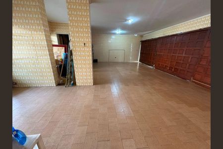 Casa à venda com 558m², 5 quartos e 6 vagas