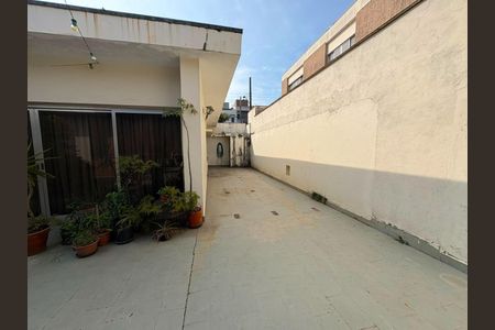 Casa à venda com 558m², 5 quartos e 6 vagas