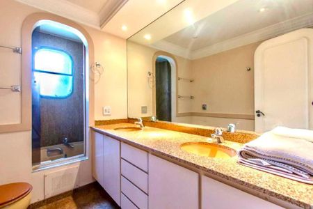 Apartamento à venda com 340m², 5 quartos e 4 vagas