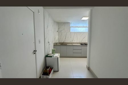 Cozinha de apartamento à venda com 3 quartos, 100m² em São Pedro, Belo Horizonte