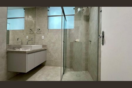 Apartamento à venda com 100m², 3 quartos e 1 vaga Apartamento à venda com 100m², 3 quartos e 1 vagaBanheiro