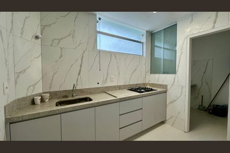 Apartamento à venda com 100m², 3 quartos e 1 vaga Apartamento à venda com 100m², 3 quartos e 1 vagaCozinha