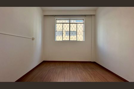 Apartamento à venda com 100m², 3 quartos e 1 vaga Apartamento à venda com 100m², 3 quartos e 1 vagaQuarto