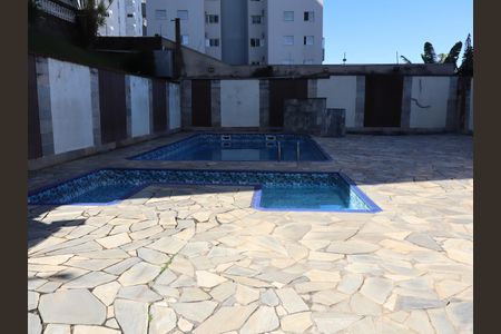 Apartamento para alugar com 63m², 3 quartos e 1 vagaÁrea comum - Piscina