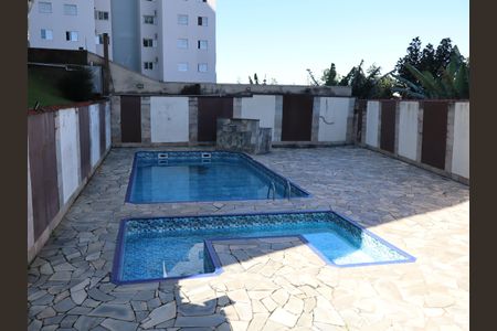 Apartamento para alugar com 63m², 3 quartos e 1 vagaÁrea comum - Piscina