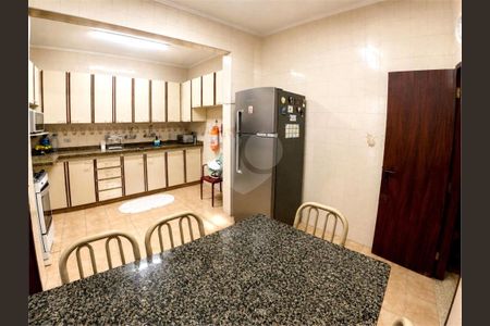 Casa à venda com 3 quartos, 170m² em Jardim das Acacias, São Paulo