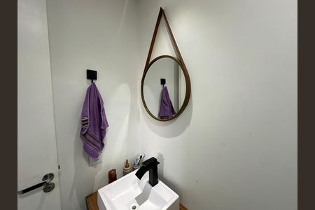 Apartamento à venda com 55m², 2 quartos e 1 vaga Apartamento à venda com 55m², 2 quartos e 1 vagaBanheiro da Suíte