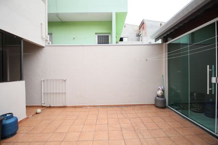 Casa à venda com 189m², 3 quartos e 2 vagasQuintal