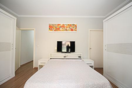 Casa à venda com 189m², 3 quartos e 2 vagasSuíte
