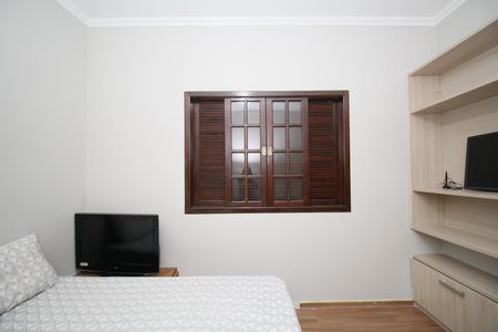Casa à venda com 189m², 3 quartos e 2 vagasQuarto 1