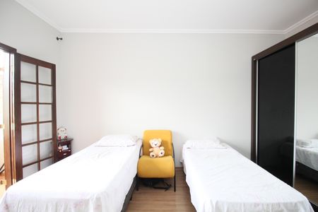 Casa à venda com 189m², 3 quartos e 2 vagasQuarto 2
