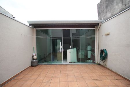 Casa à venda com 189m², 3 quartos e 2 vagasQuintal