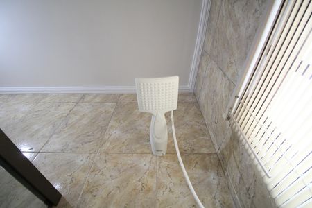 Casa à venda com 189m², 3 quartos e 2 vagasBanheiro
