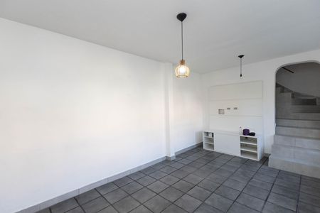 Sala casa 1 de casa para alugar com 3 quartos, 100m² em Jardim Tremembé, São Paulo