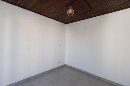 Casa para alugar com 100m², 3 quartos e 1 vaga Casa para alugar com 100m², 3 quartos e 1 vagaSuíte