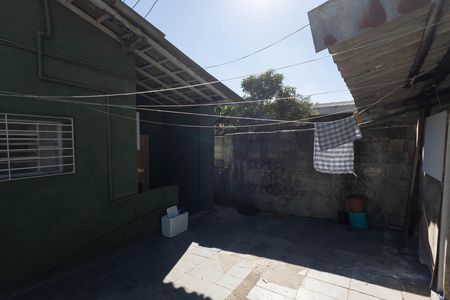 Casa para alugar com 100m², 3 quartos e 1 vaga Casa para alugar com 100m², 3 quartos e 1 vagaQuintal casa 2
