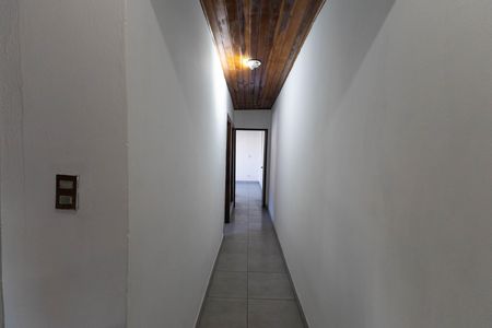 Casa para alugar com 100m², 3 quartos e 1 vaga Casa para alugar com 100m², 3 quartos e 1 vagaCorredor