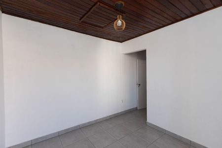 Casa para alugar com 100m², 3 quartos e 1 vaga Casa para alugar com 100m², 3 quartos e 1 vagaSuíte
