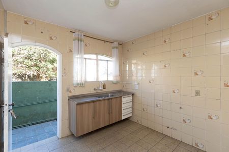 Casa para alugar com 100m², 3 quartos e 1 vaga Casa para alugar com 100m², 3 quartos e 1 vagaCozinha