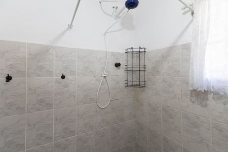 Casa para alugar com 100m², 3 quartos e 1 vaga Casa para alugar com 100m², 3 quartos e 1 vagaBnaheiro 4 casa 2
